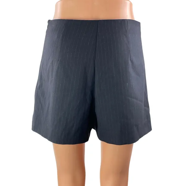 Zara Women's Black Pinstriped High Waisted Slit Mini Shorts Skirt Skorts Size S - Image 4