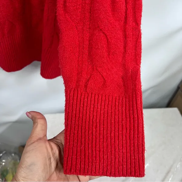 Aerie Vibrant Red Cable Knit Sweater size M oversized unisex - Image 8
