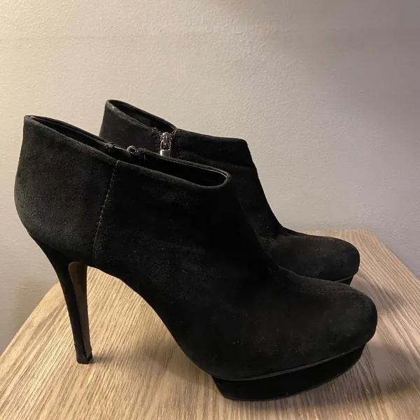 Tory Burch Cidnay Black Suede Platform Ankle Booties‎ 10 - Image 3