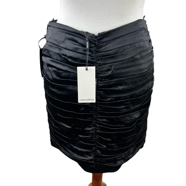 NWT Retrofête Ina Black Silk Satin Ruched Mini Skirt M Holiday Party - Image 3
