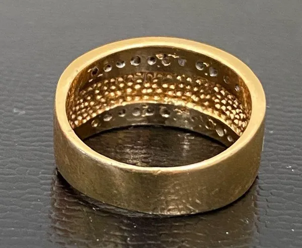 Vintage Unsigned Gold-tone Clear CZ Stones Fashion Row Ring Size 8 - Image 8