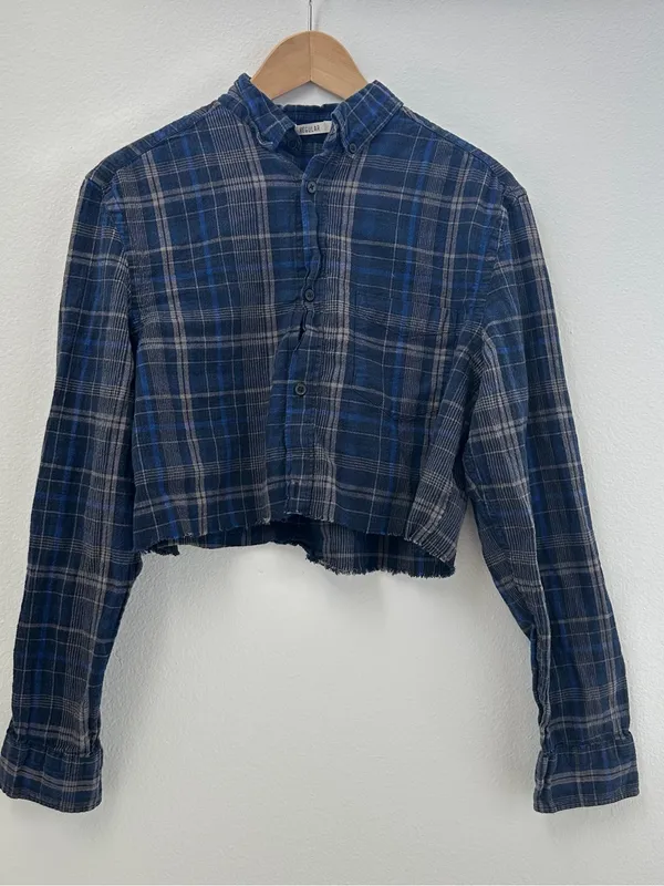 Cropped Blue Plaid Button - Image 2