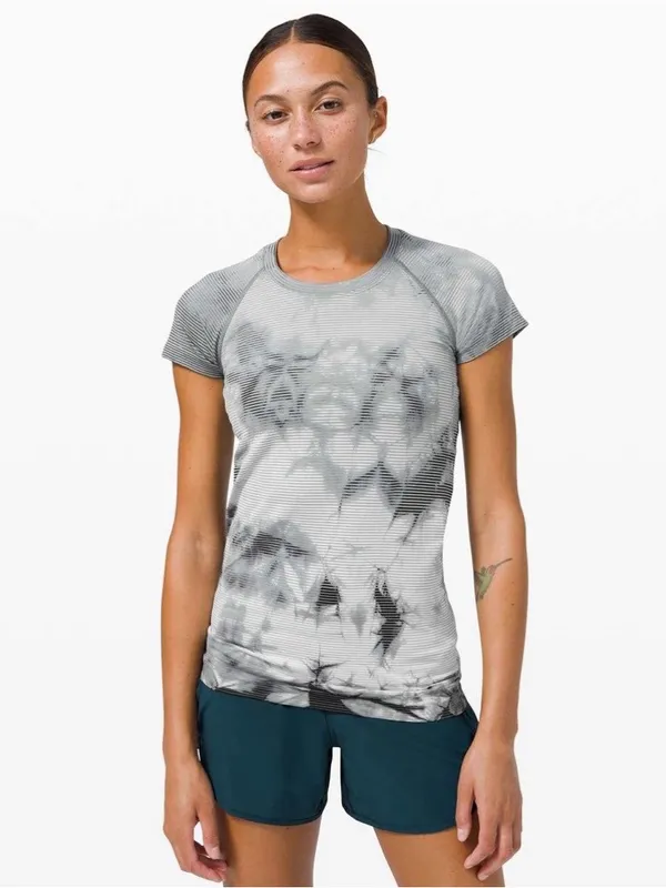 Lululemon Swiftly Tech Short Sleeve Tee Shibori Stripe Graphite Grey Size 4 - Image 7