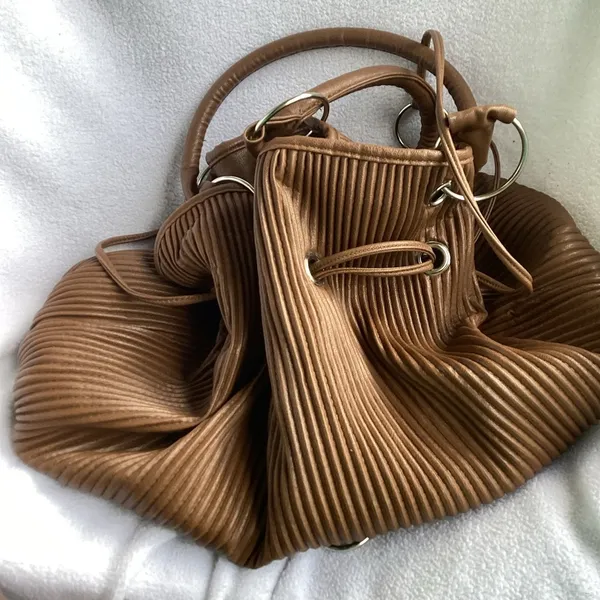 Club Aldo Faux Leather Bucket Bag - Image 3