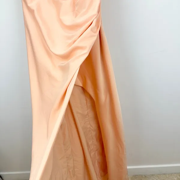 NEW Lulus Red Carpet Romance Peach Satin Square Neck Maxi Dress Formal Medium - Image 7