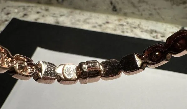 Premier Designs Rose Gold & Rhinestone Hinged Bangle Bracelet 7 Inch - Image 5