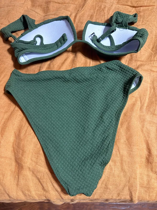 Cupshe Bikini Set - Image 3