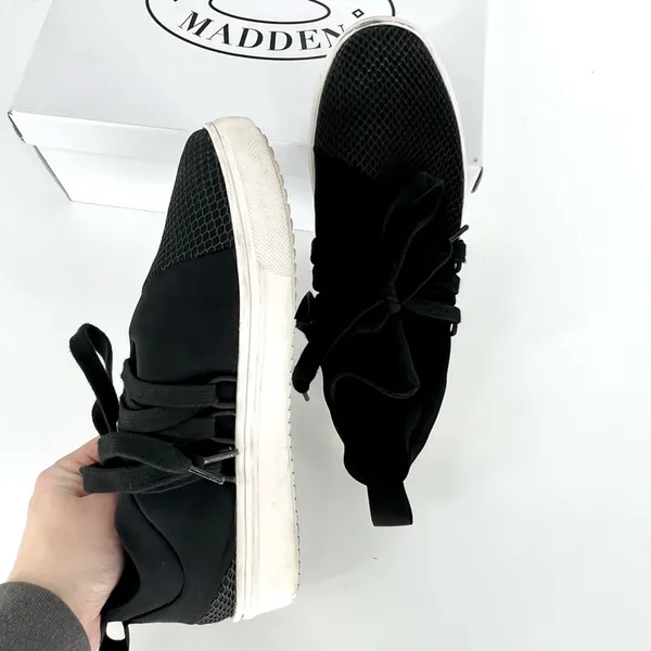 Steve Madden‎ Lancer Pull On Sneaker with Laces Black Size 6.5 - Image 5