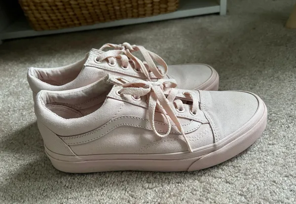 Light Pink - Image 4
