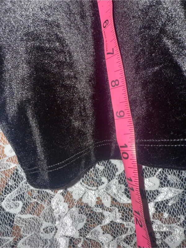 American Apparel Black Velvet Long-Sleeve Crop Top scoop neck vintage 90s y2k S - Image 8