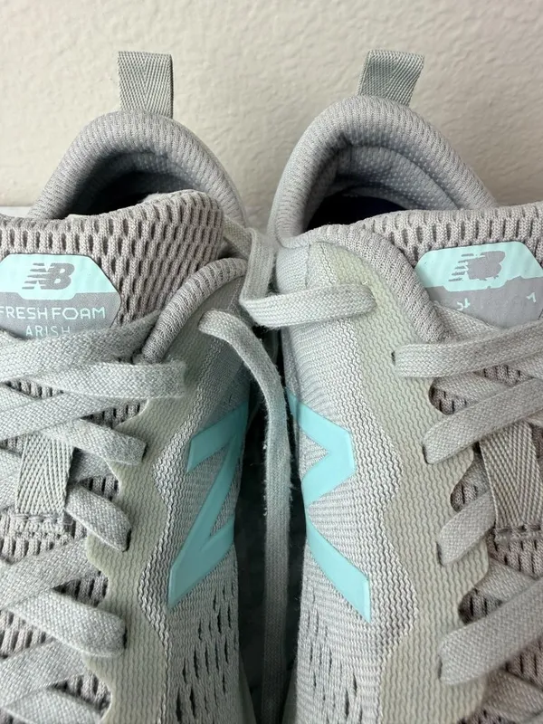 New Balance Fresh Foam Arishi V3 Women’s Size 10 Gray Mint Running Shoes - Image 3