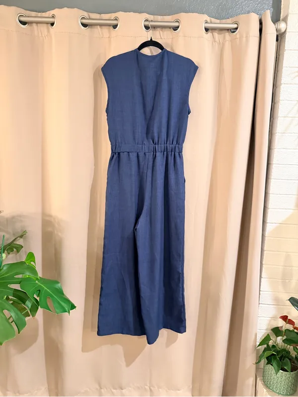 SHEIN Navy Blue Button-Front Jumpsuit - Image 3