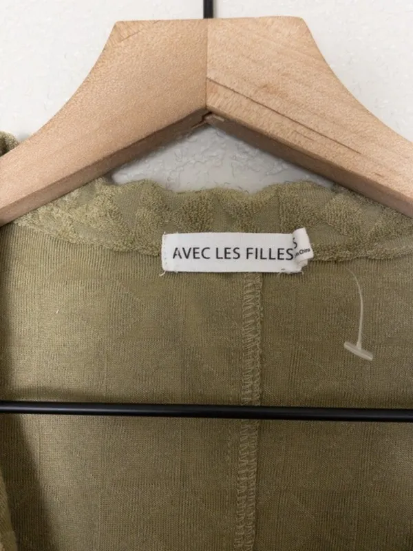 Avec Les Filles Textured Button Down Shirt S Triangle Terrycloth Olive Cover Up - Image 7