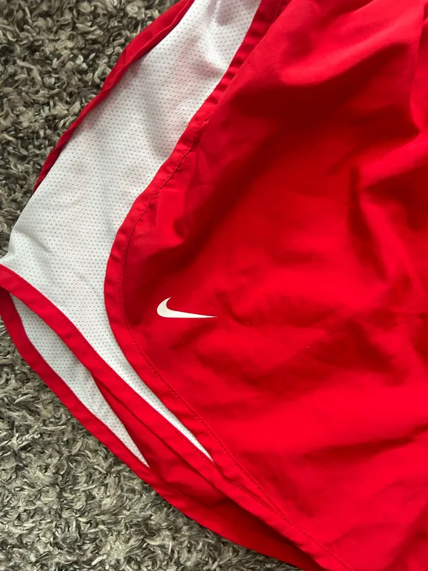 Nike Red  Shorts RADFORD - Image 3