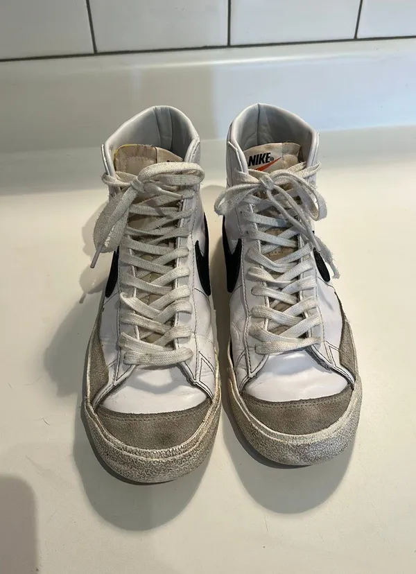 Nike Blazers - Image 3