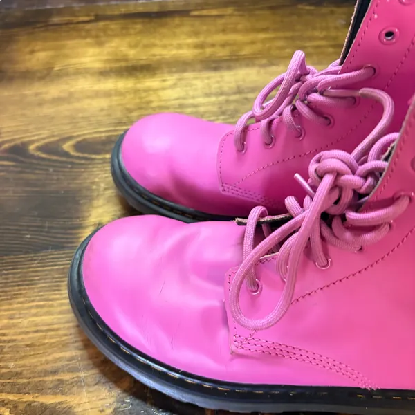 Doc‎ Martens Pink Boots Size 6 - Image 5