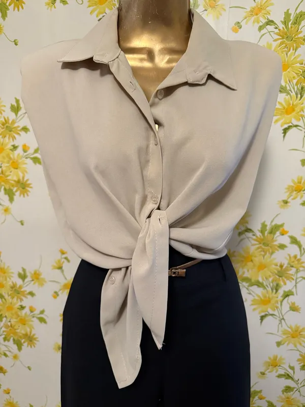 Padded shoulders Sleeveless Boxy Button Down Blouse size M Tan Size M - Image 4