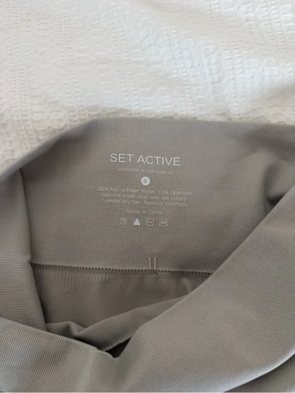 SET Active Women's Leggings in Taupe Gray - Image 2