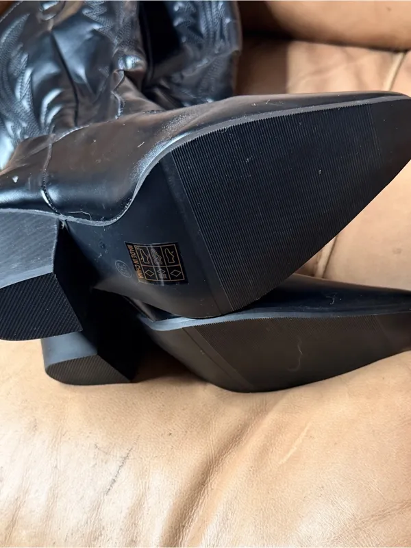 Black Cowboy Boots nwot Size 7 - Image 4