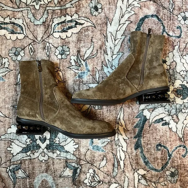 New Without Box Vince Camuto Kelcha Faux Suede Studded Boots Sz 9/40 MSRP $175 - Image 5