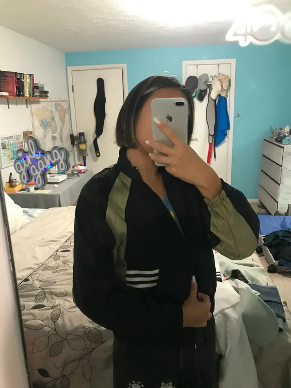 Adidas jacket - Image 4