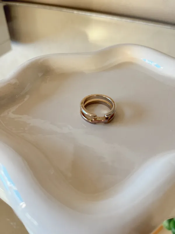 Chunky Gold Ring - Image 3