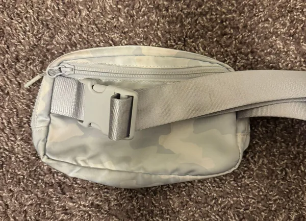 Lululemon Belt Bag - Image 2