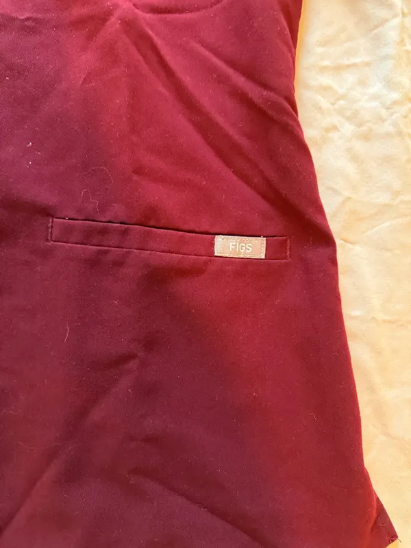 FIGS Scrub Top - Image 4