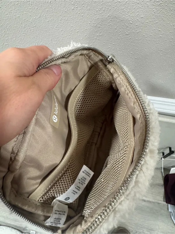Lululemon Cream Sherpa Belt Bag with Beige Strap - Image 4