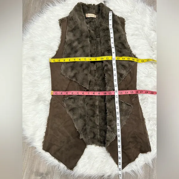 Altar'd State Brown Faux Fur Vest Size S - Image 3