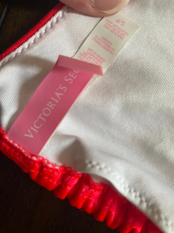 Victoria's Secret bathing suit top - Image 3
