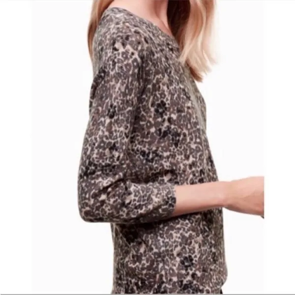 Aritzia Wilfred Balzac Leopard print light sweater size Medium - Image 10