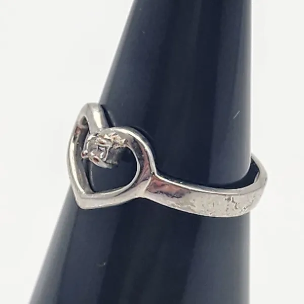 14K White Gold Plated Heart & CZ Ring (5) - Image 2
