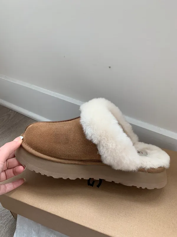 UGG Disquette Platform Slippers - Image 6