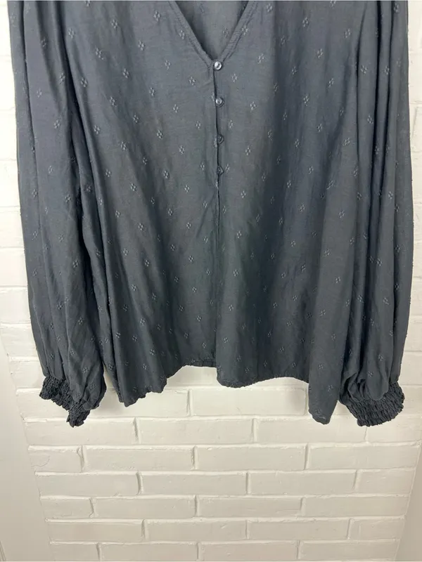 Old Navy Textured Long Sleeve Peasant Top Plus Size XXL - Image 4