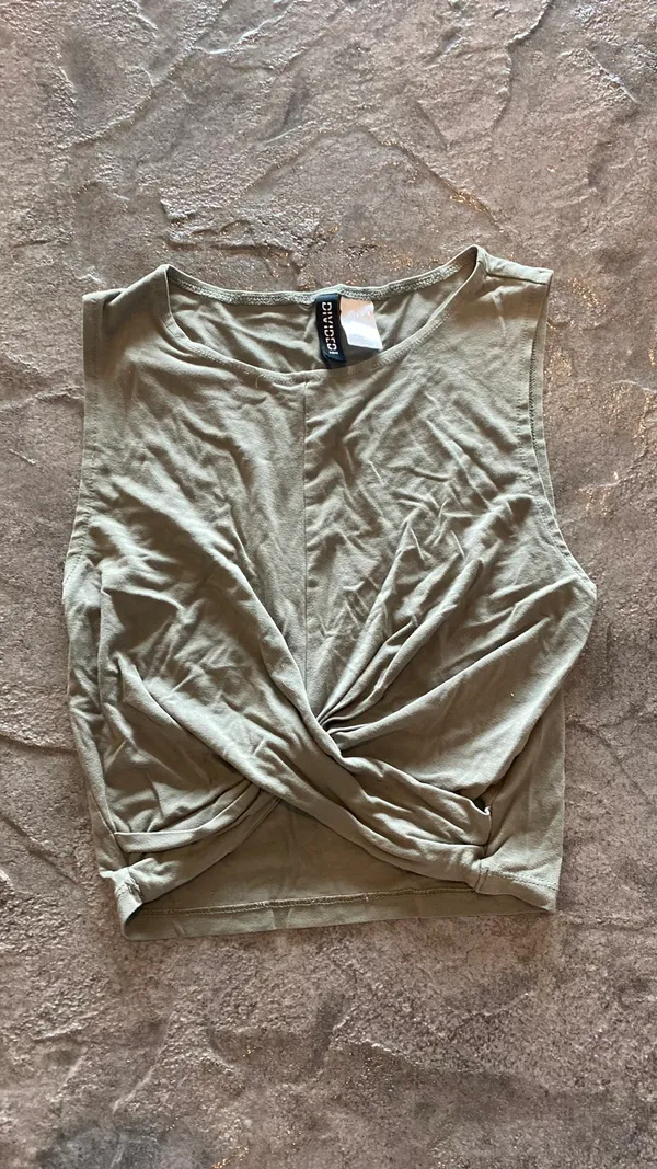 H&M Divided Tank Top Cropped Green - Image 3