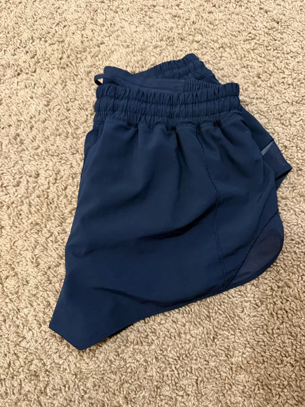 Navy Blue Lululemon Shorts Hotty Hot 2.5" Low-Rise - Image 5