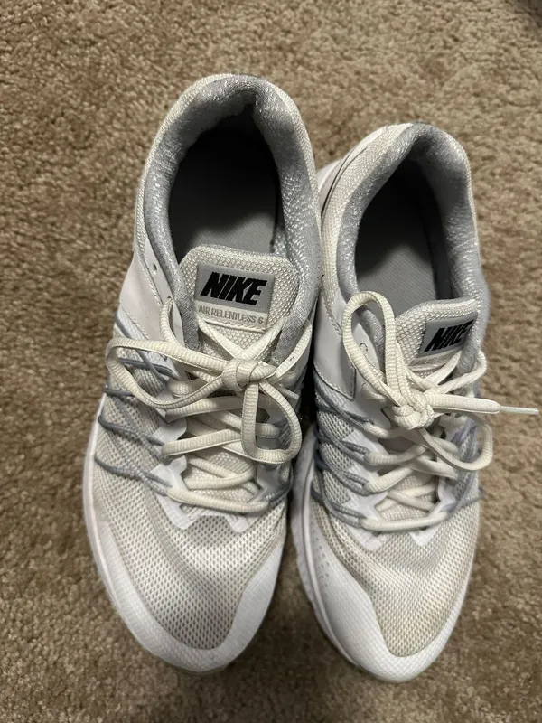 Nike Women’s Tennis Shoes - Image 2