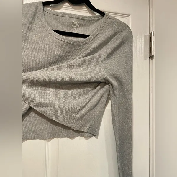 NWOT BDG Urban Outfitters Size L Gray Ribbed Stretch Long Sleeve Crop Top - Image 5