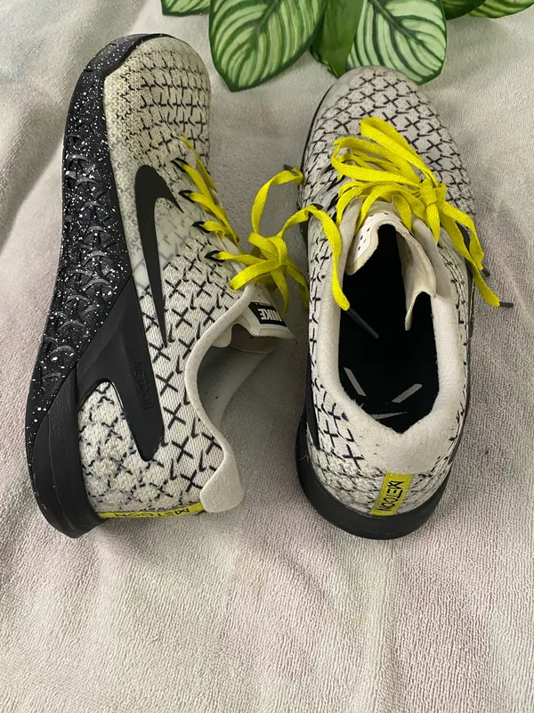 Nike Womens Metcon 4 Running Shoes Sneakers Size 11.5 - Image 5