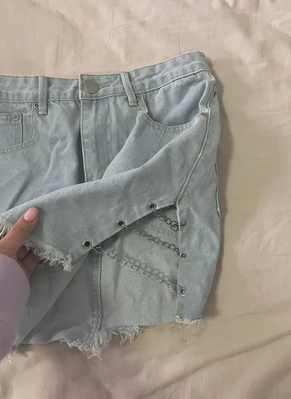 Denim Mini Skirt With Silver Chains - Image 5