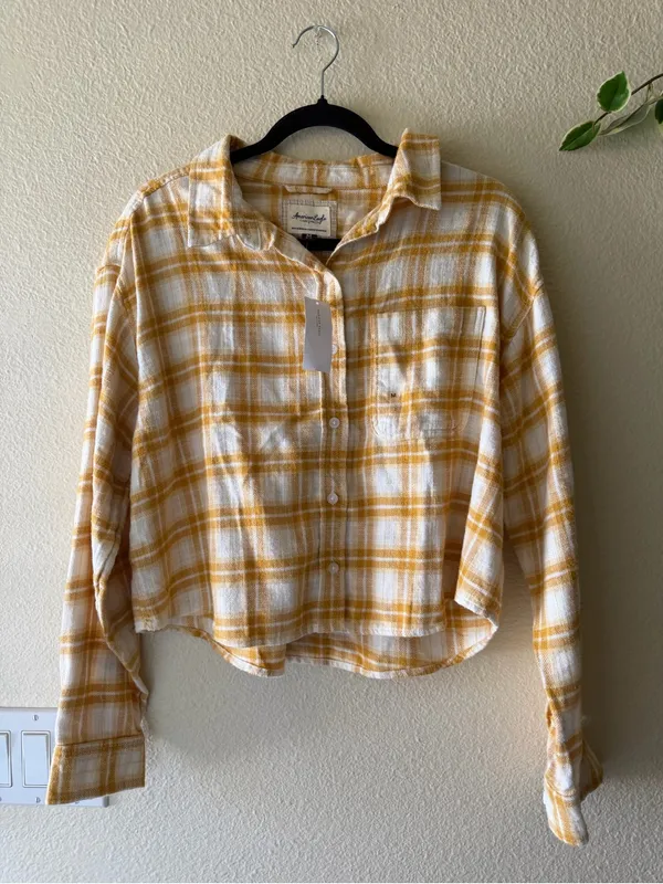 NWT American Eagle Outfitters Mustard Plaid Button-Down Shirt - Image 2
