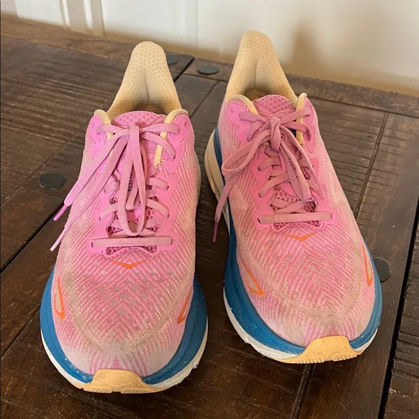 Hoka Clifton 9 Running Athletic Shoes in a pink Sz 10 Women's F27223D - Image 7