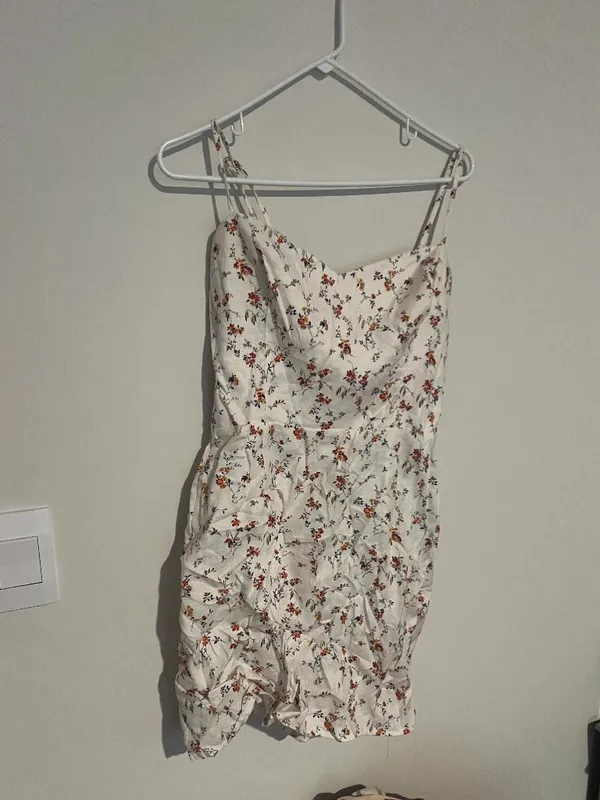 Reformation Roarke Linen Floral Dress in Gabrielle print - Image 5