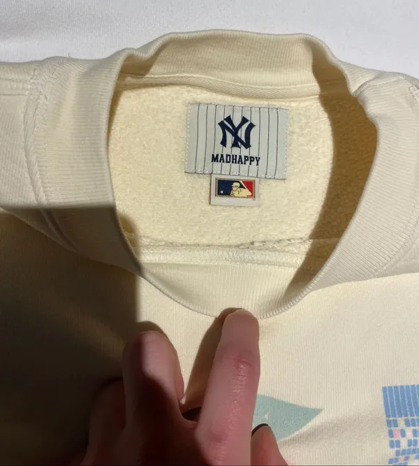 Madhappy New York Yankees Crewneck - Image 5