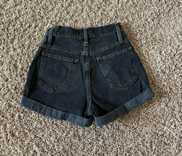BDG High-Waisted Black Shorts - Image 2
