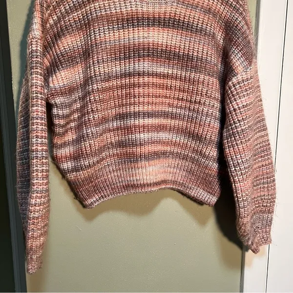 Altar'd State Womens Size Small Crewneck Balloon Sleeve Sweater Pink Gray Stripe - Image 3