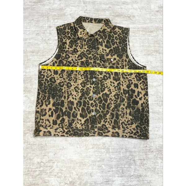 Oulivey Womens Medium Oversized Cheetah Print Denim Vest Animal Print Sleeveless - Image 2
