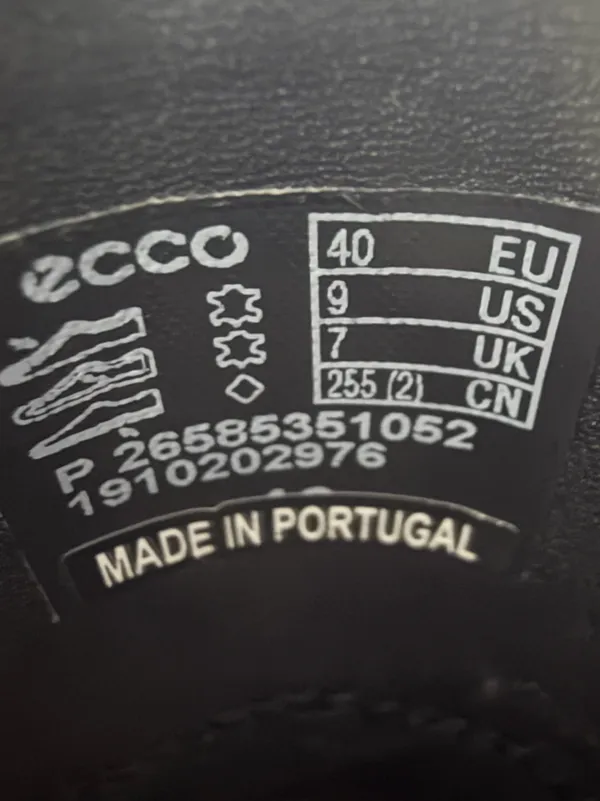 ECCO Dress Loafers‎ Women's EU 40 US 9 Black Leather Lug Sole Slip On Shoes - Image 2