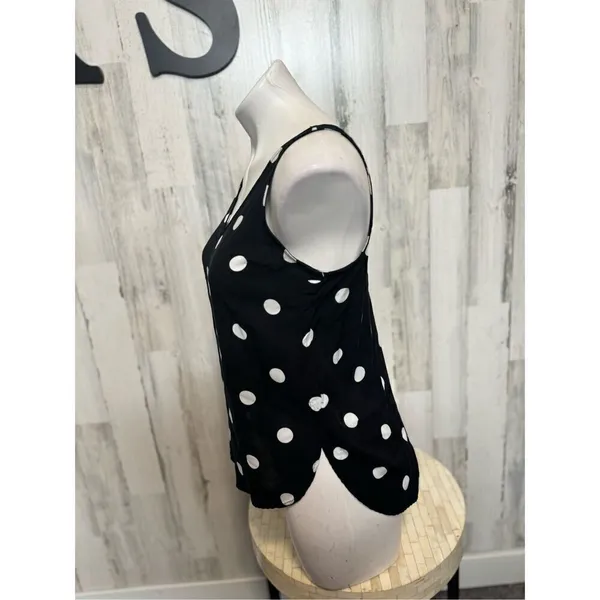 Old navy polkadot tank top - Image 5